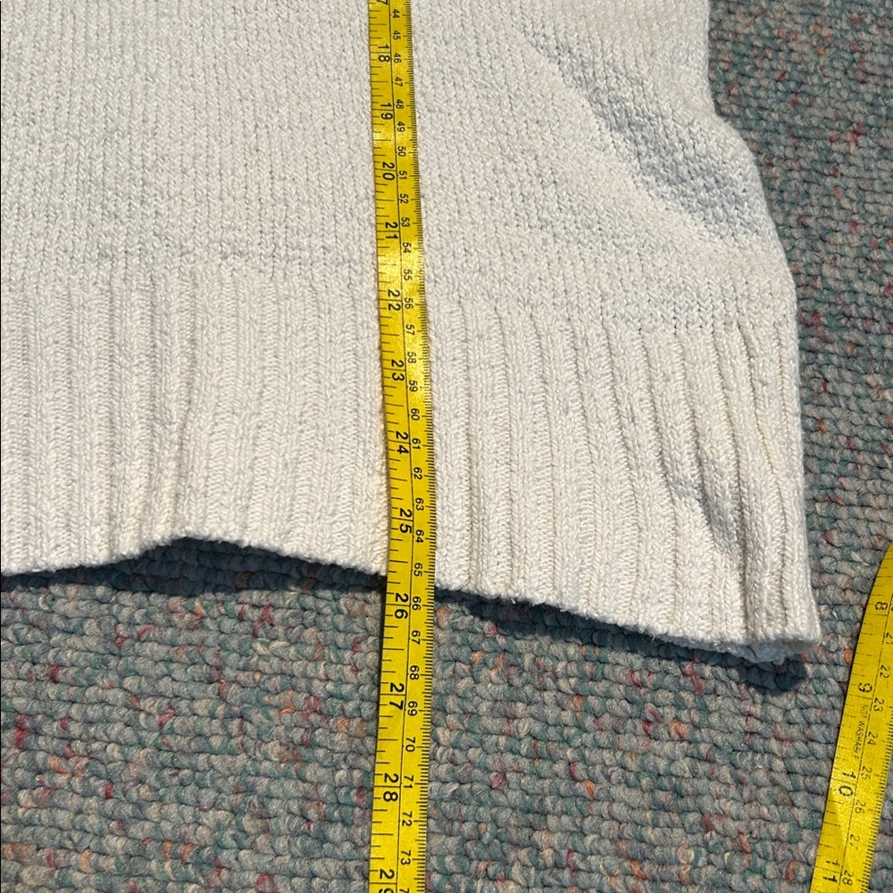 Woman’s Cream and Blue Turtleneck Sweater - Picture 8 of 14